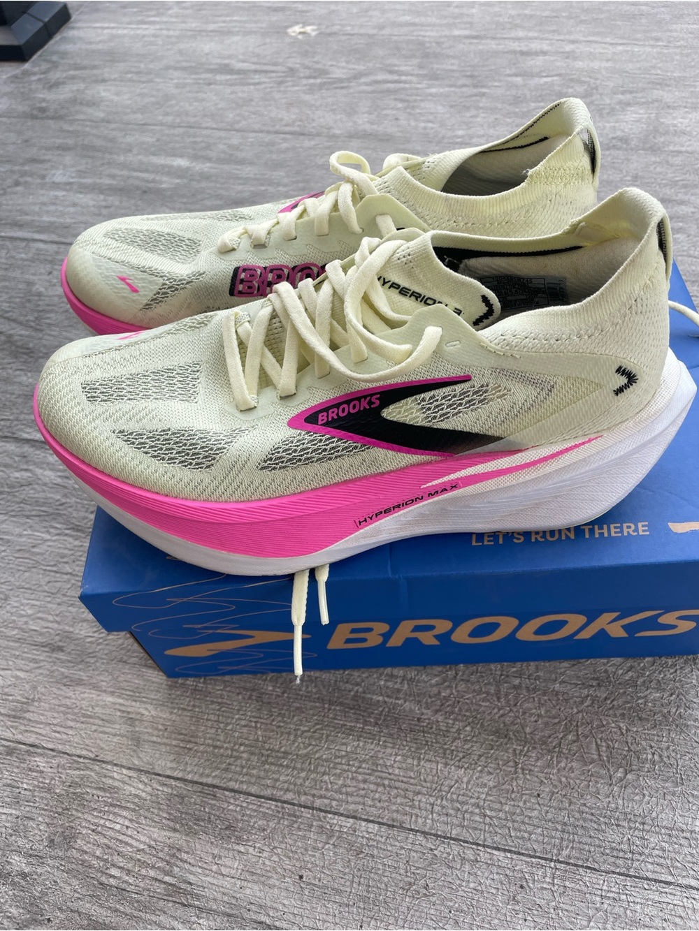 Brooks Hyperion Max 3 women’s 7.5 - Picture 7 of 12